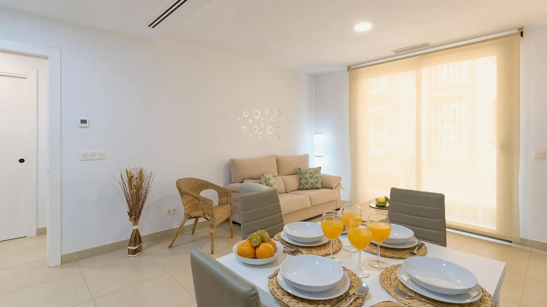 Elite Suite Málaga 0*,  Spanien